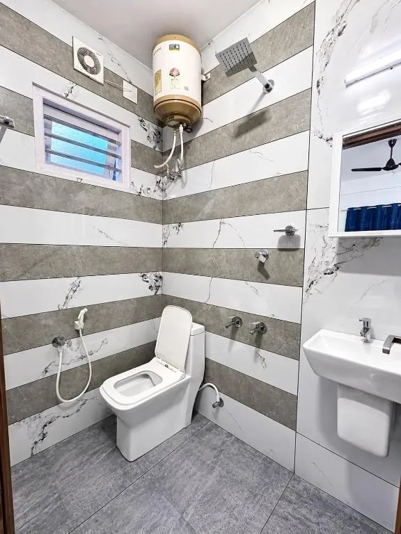 best hotels for couple in aura suites kochi