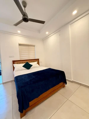3 star hotel in kakkanad, kochi - crest inn