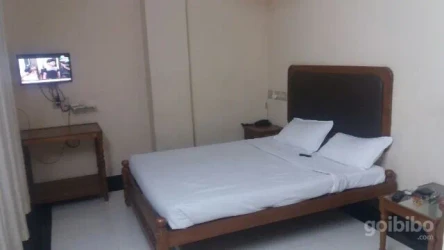 Hotel with bar in vazhappily, kochi - hotel sahari