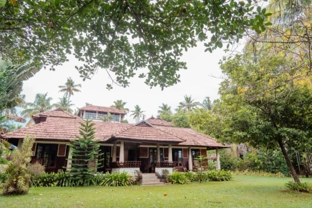 3 star hotel in paravoor road, kochi - madilina heritage villa