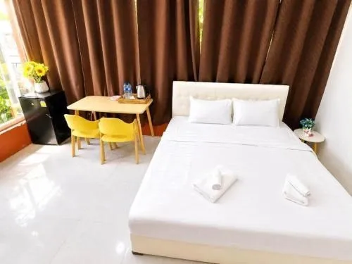 best unmarried couple friendly hotels in moon residency kochi