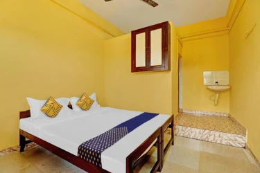 Homestay in pp road, kochi with Food - perumbavoor tourist home