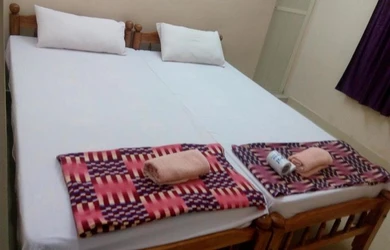 hotels for few hours in sheebas homestay kochi