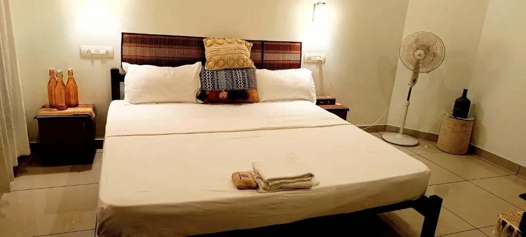 pet friendly homestay in cherai, kochi - swasthigriha's beach homestay