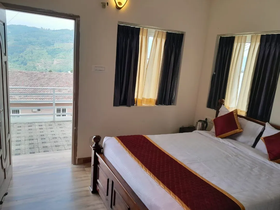 family hotel with pool in attuvampatti, kodaikanal - scotberry villa