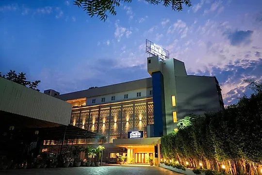 hotel with swimming pool in mukta sainik graden, kolhapur - alba premier kolhapur