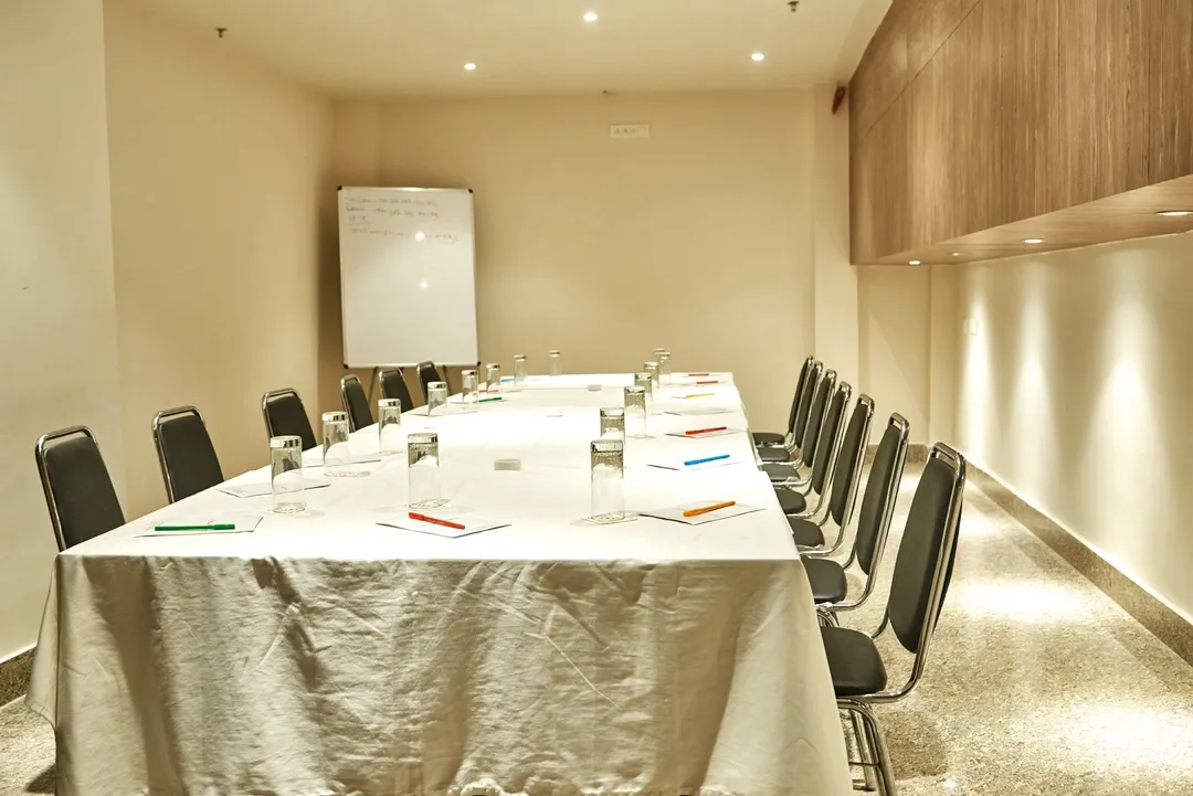 book hotels in all fresco hotel kolkata