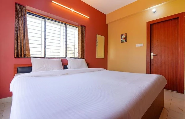 3 star hotel in newtown, kolkata - amar raj inn