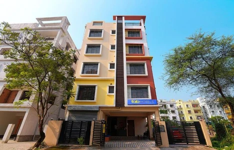 hotel with gym in newtown, kolkata - amar raj inn