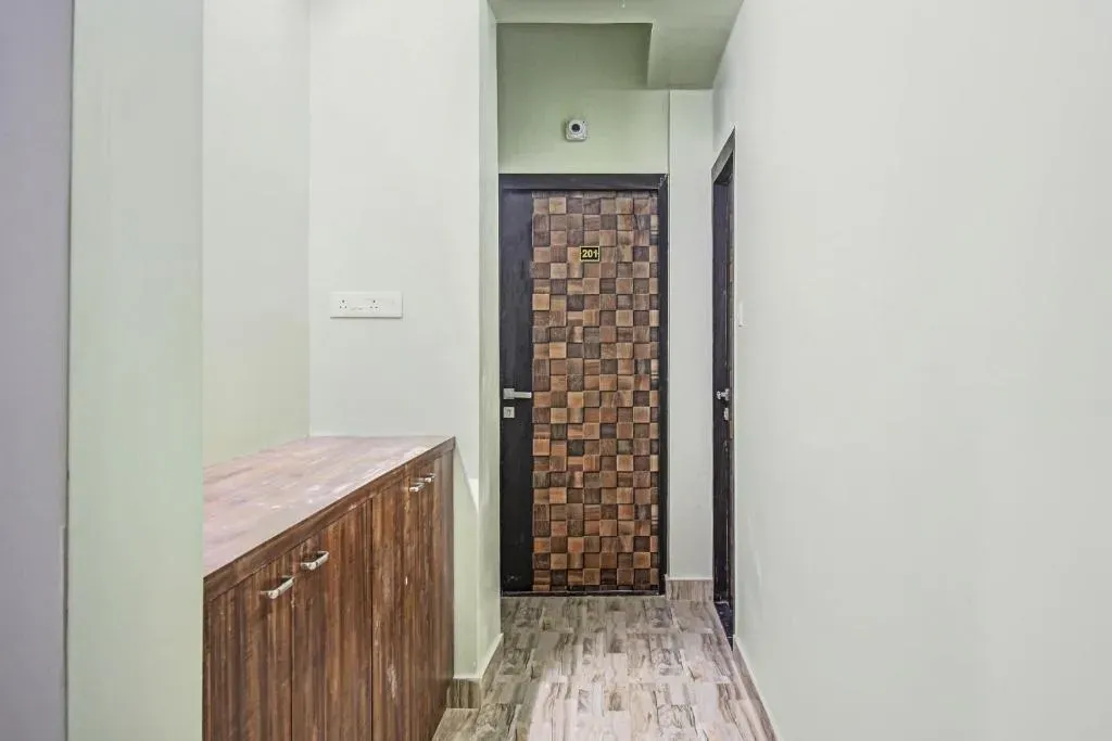 couple friendly hotels in avro hotel kolkata