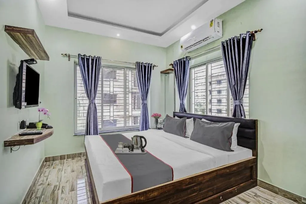 group holiday hotels in avro hotel kolkata