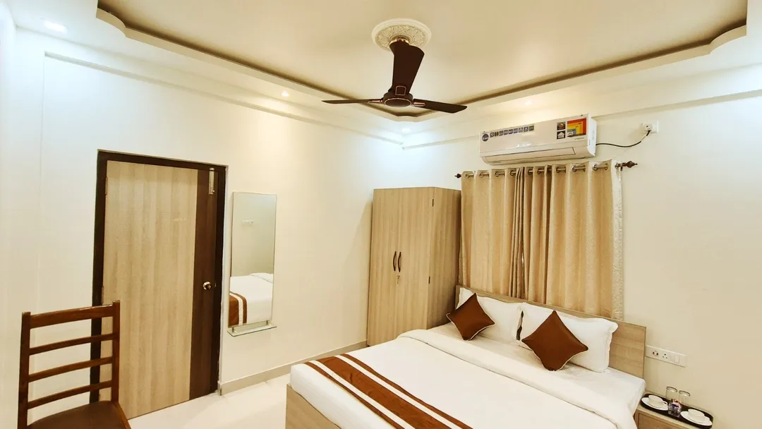 best 24 hours check in hotels in best inn by bookmerihotel kolkata