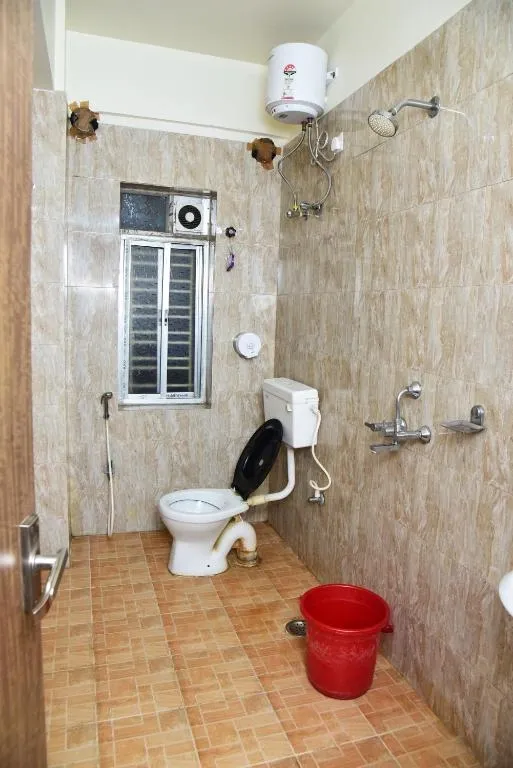 best unmarried couple friendly hotels in city central guest house kolkata