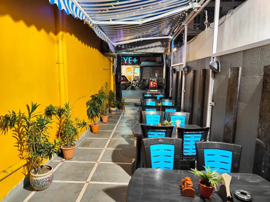 partha kundu, kolkata hotel booking - dovers inn by bookmerihotel