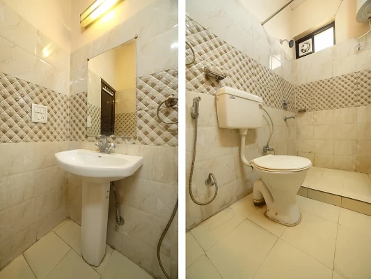 hotel with party hall in partha kundu, kolkata - dovers inn by bookmerihotel
