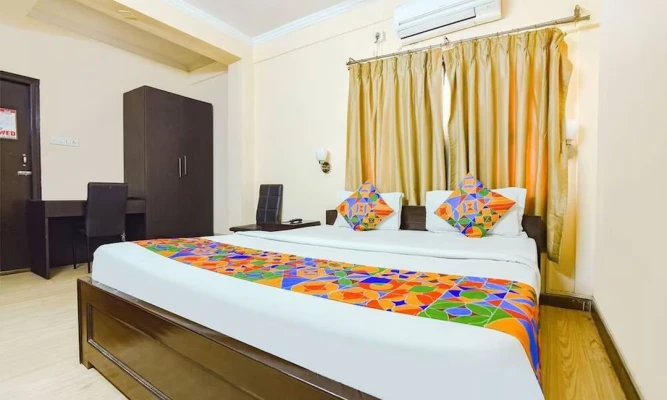 jacuzzi hotel in partha kundu, kolkata - dovers inn by bookmerihotel