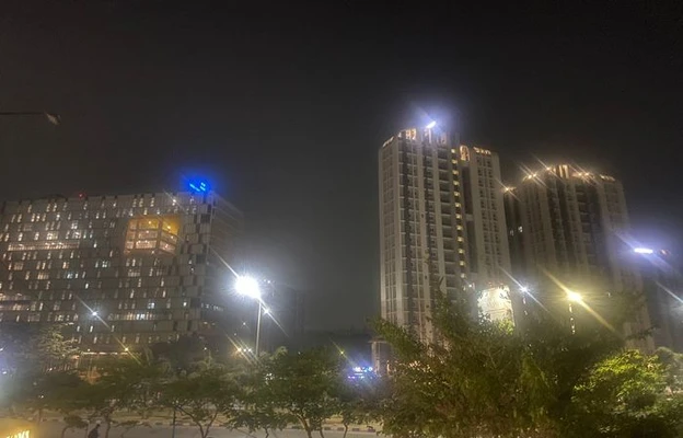 hotel with bar in new town, kolkata - firangipani suites