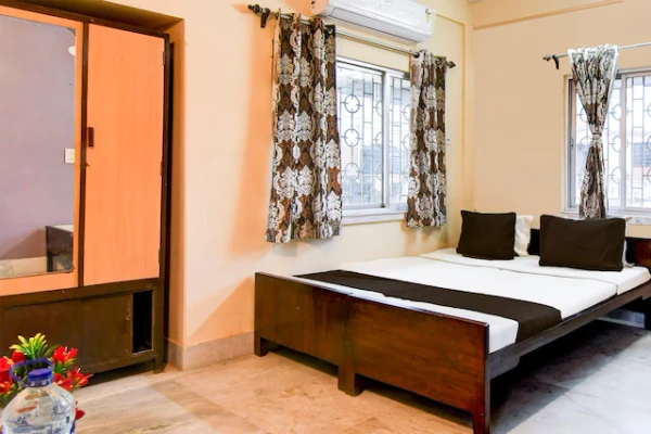 hotel with party hall in santoshpur, kolkata - florence palace kolkata