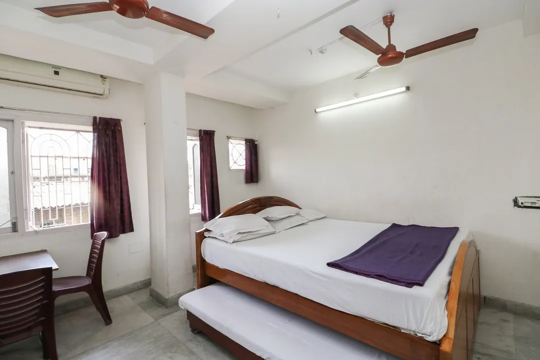 hotel room booking in taltala, kolkata - georgian inn