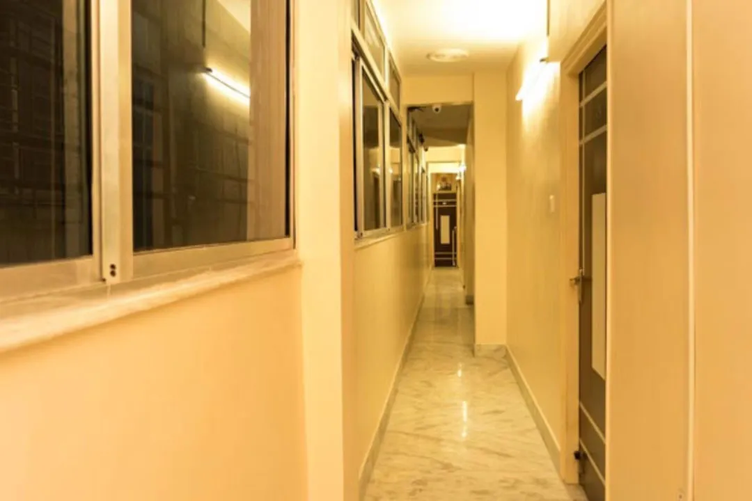 best 3 star hotels in golden plaza guest house kolkata