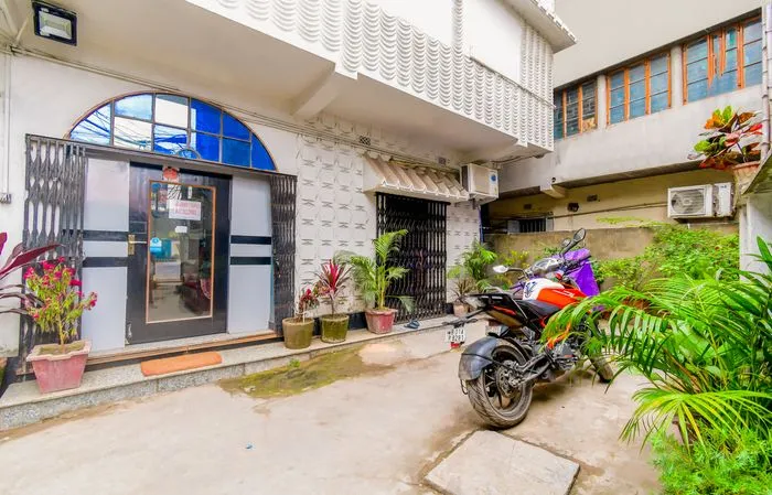 hotel with gym in vip road, kolkata - hotel airport view