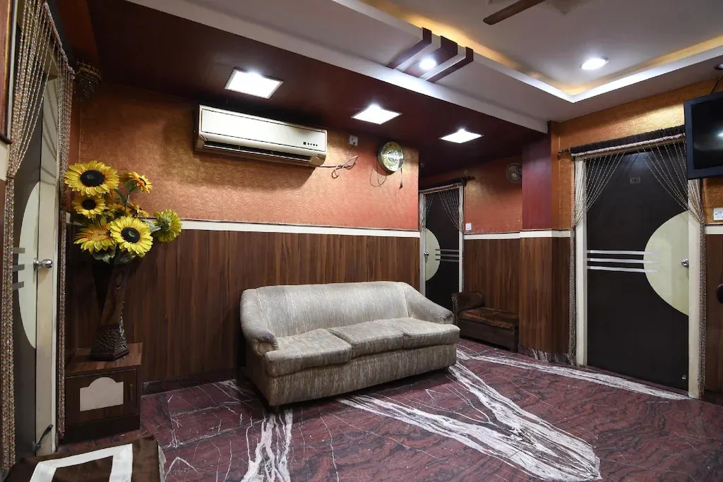 couple hotels in hotel classic kolkata