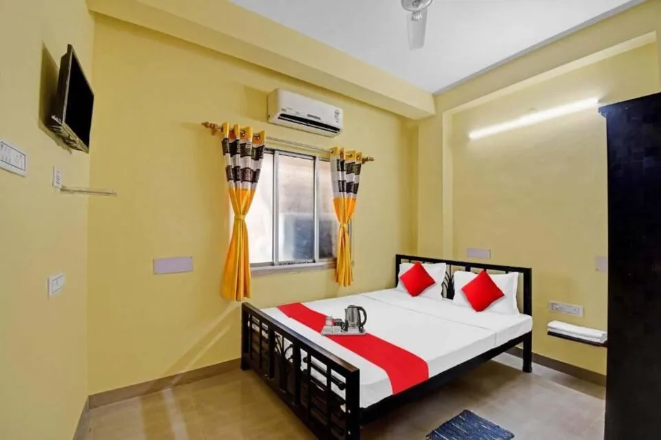 hotel with swimming pool in kalikapur, kolkata - hotel dreamline