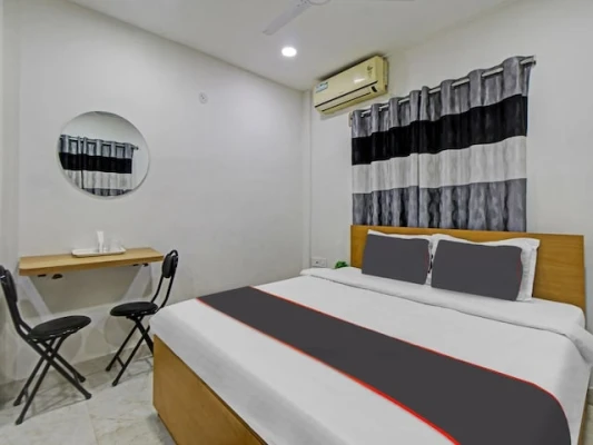 hotel with meeting room in ballygunge, kolkata - hotel hazra inn