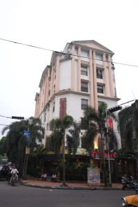 hotel with banquet hall in elgin, kolkata - hotel ivory inn