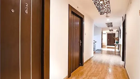 hotel near kolkata airport - hotel ivory inn