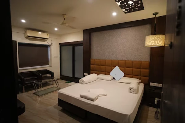 hotel with gym in elgin, kolkata - hotel ivory inn