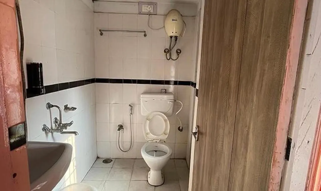 top hotels in hotel kolstay inn gairahat kolkata