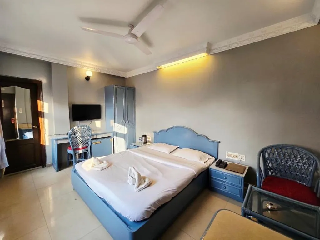 hotels for couple in hotel palace kolkata