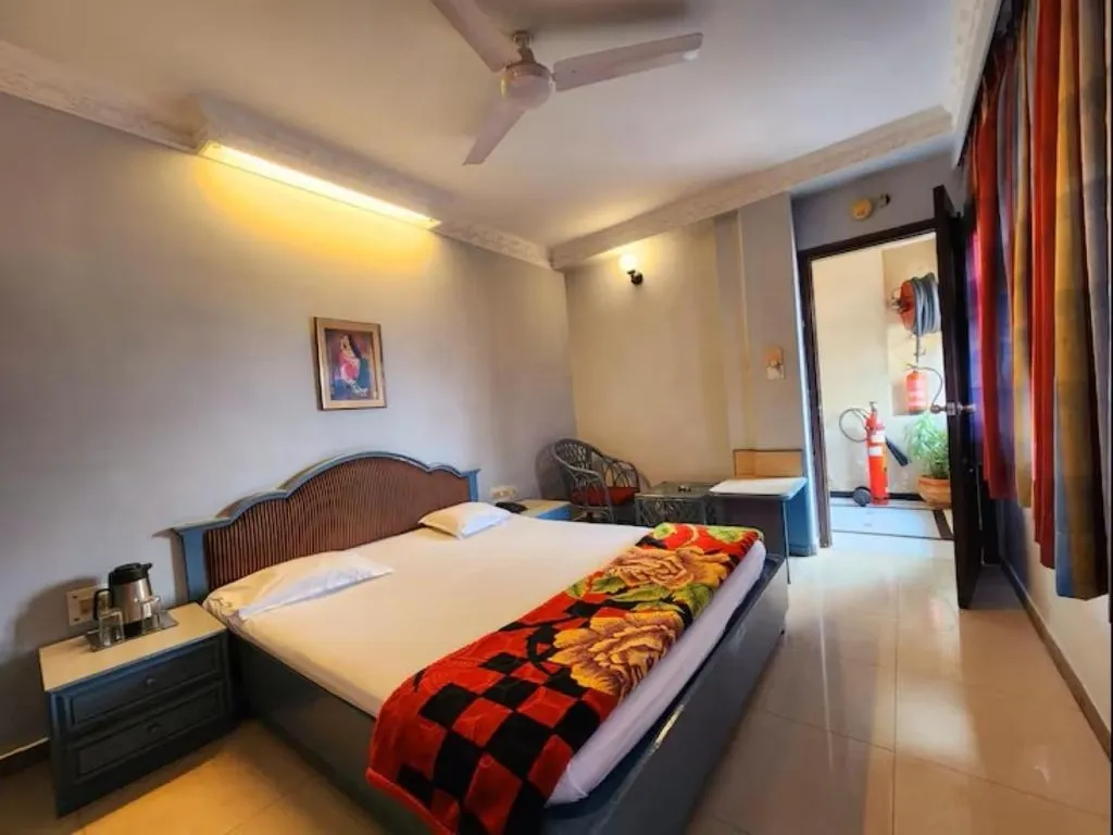 best hotels in hotel palace kolkata
