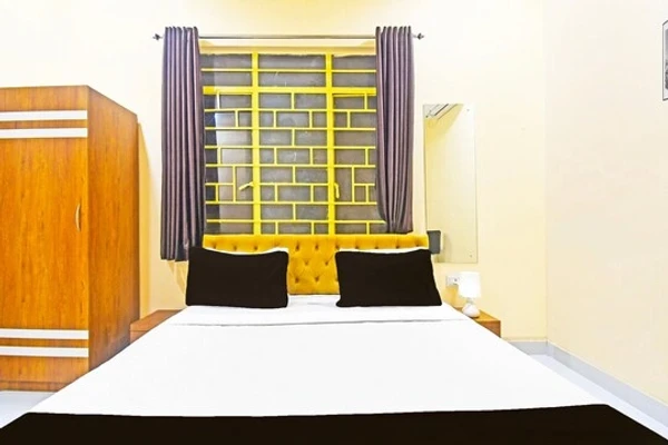 hotel with free parking in city centre 2, kolkata - hotel philips