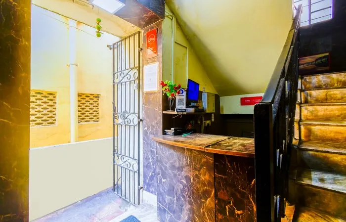 budget hotel in bangur avenue, kolkata - hotel pratiksha