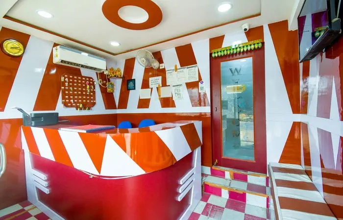 group holiday hotels in hotel red stone kolkata