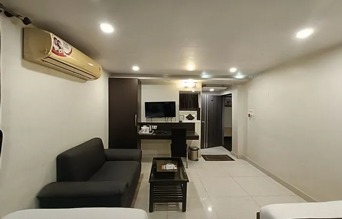 hotel near kolkata railway station - hotel sheldon