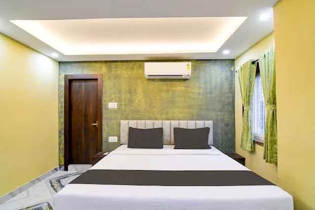 best romantic hotels in hotel the crown kolkata