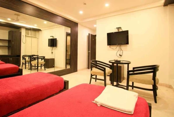 hotel with banquet hall in kalighat, kolkata - hotel victerrace regency