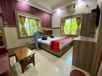 hotel with meeting room in bidhannagar, kolkata - hotel vinayak