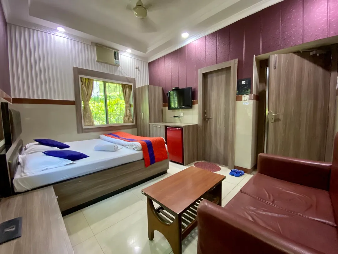 hotel with meeting room in bidhannagar, kolkata - hotel vinayak