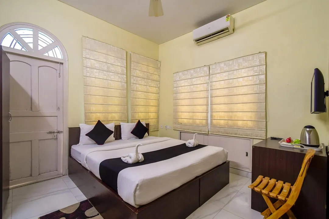 hotels for unmarried couples in hotel white house kolkata