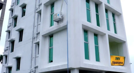 hotel with free parking in newtown, kolkata - jmv upasana