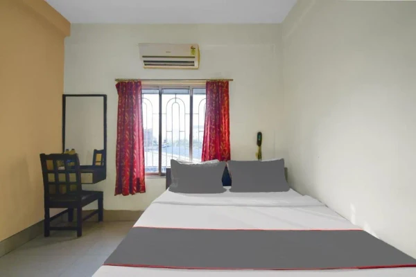 Hotel with bar in mukundapur, kolkata - kabita guest house
