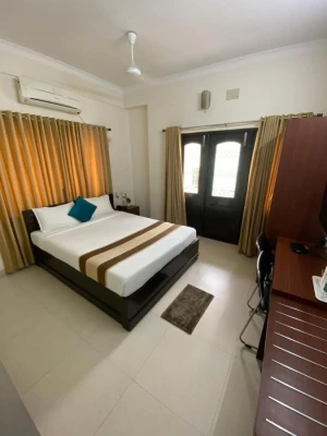 hotel room booking in monohar pukur road, kolkata - krishna kunj