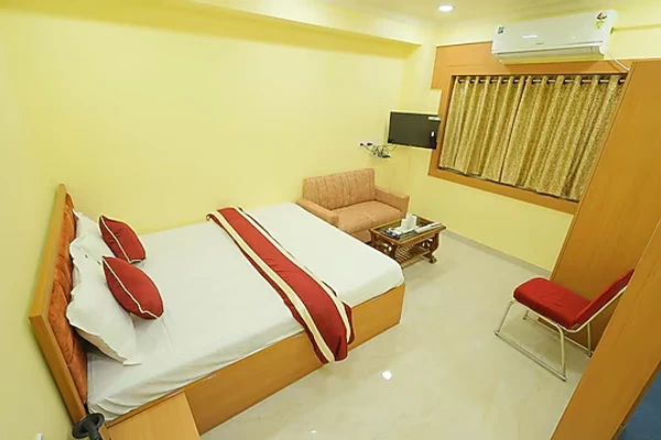 hotels for couple in lotus hotel and banquet kolkata