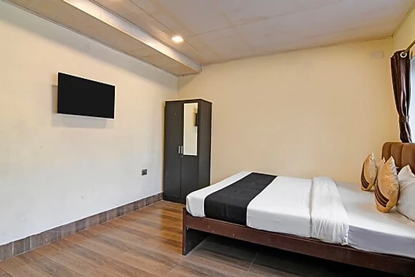5 star hotels in lucky homes kolkata