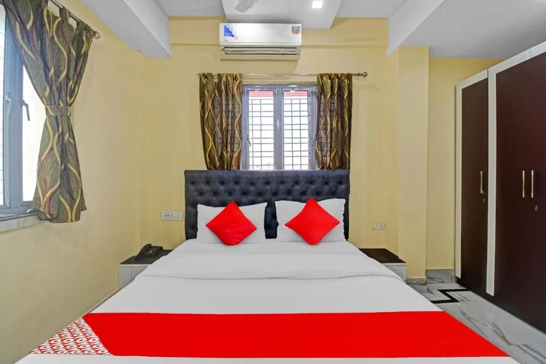 jacuzzi hotel in new town, kolkata - nirwana guest house