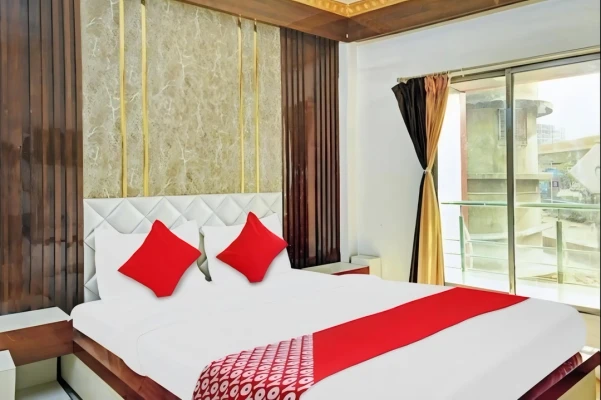 hotel with gym in vip nagar, kolkata - om shanti guest house